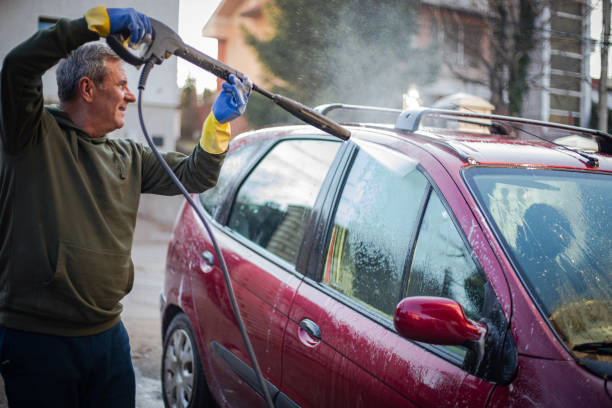 Best Garage Pressure Washing  in Sturtevant, WI